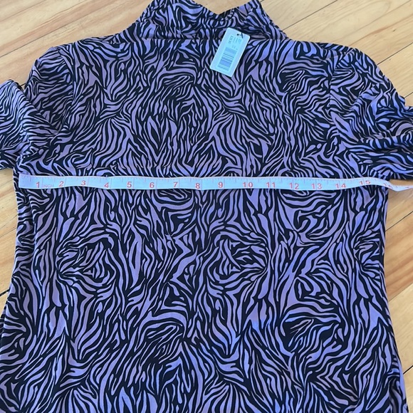 NWT Thyme maternity size small long sleeve shirt- very soft material - Picture 2 of 5